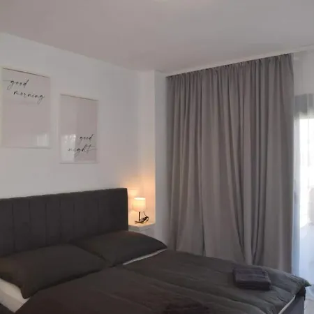 Mija By Adriatic Living Appartamento Durrës
